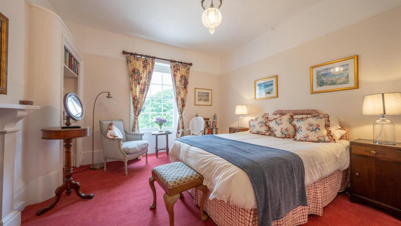 Pantybeiliau House Bed & Breakfast Gilwern ภายนอก รูปภาพ
