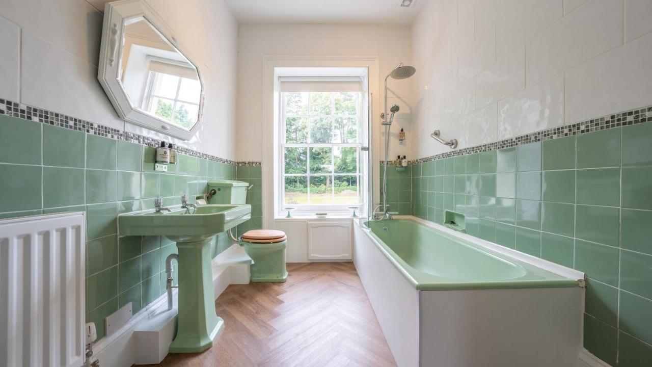 Pantybeiliau House Bed & Breakfast Gilwern ภายนอก รูปภาพ